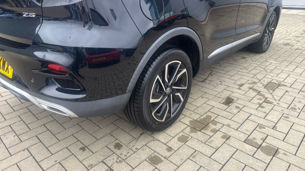 MG ZS 1.5 VTi-TECH Exclusive 5dr Petrol Hatchback - Image 25