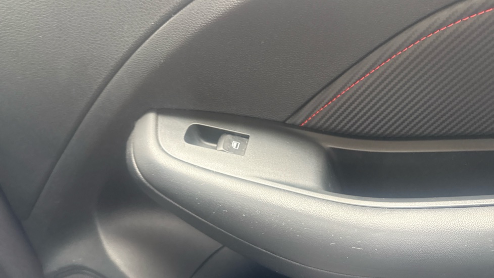 MG ZS 1.5 VTi-TECH Exclusive 5dr Petrol Hatchback - Image 30