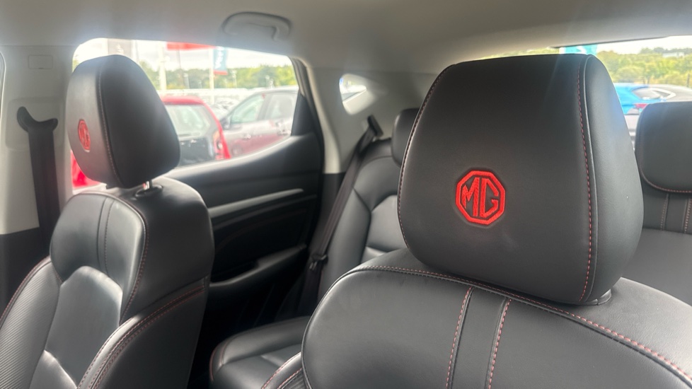 MG ZS 1.5 VTi-TECH Exclusive 5dr Petrol Hatchback - Image 33