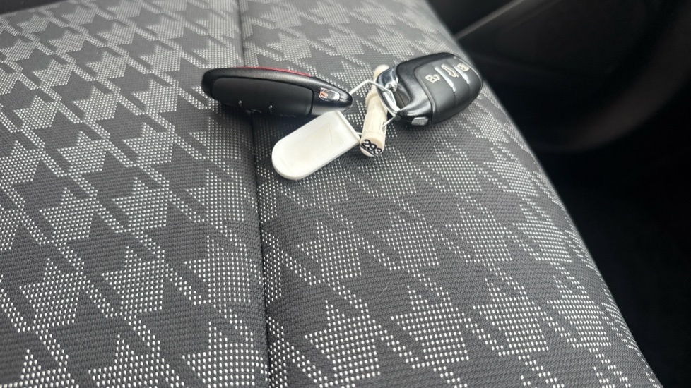 MG ZS 1.0T GDi Excite 5dr DCT Petrol Hatchback - Image 20
