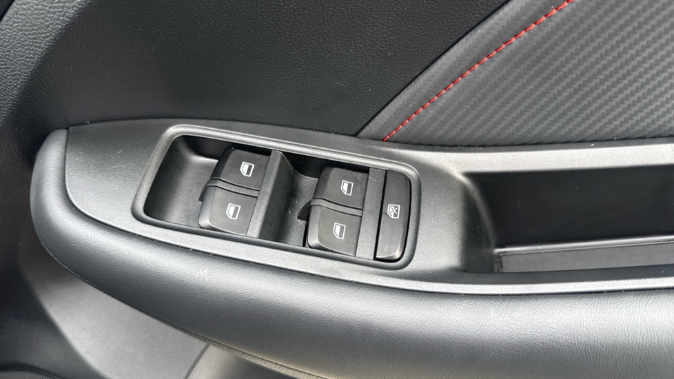 MG ZS 1.0T GDi Excite 5dr DCT Petrol Hatchback - Image 31