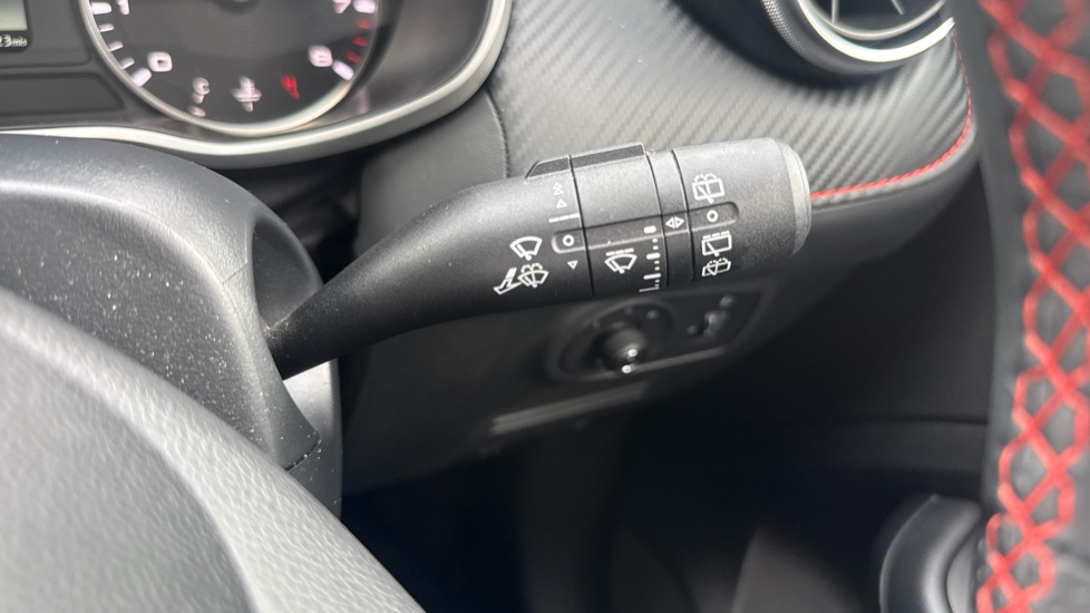 MG ZS 1.0T GDi Excite 5dr DCT Petrol Hatchback - Image 35