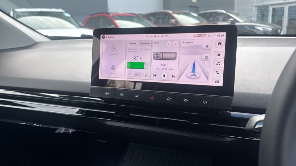 MG MG4 150kW SE [Nav] EV Long Range 64kWh 5dr Auto Electric Hatchback - Image 12
