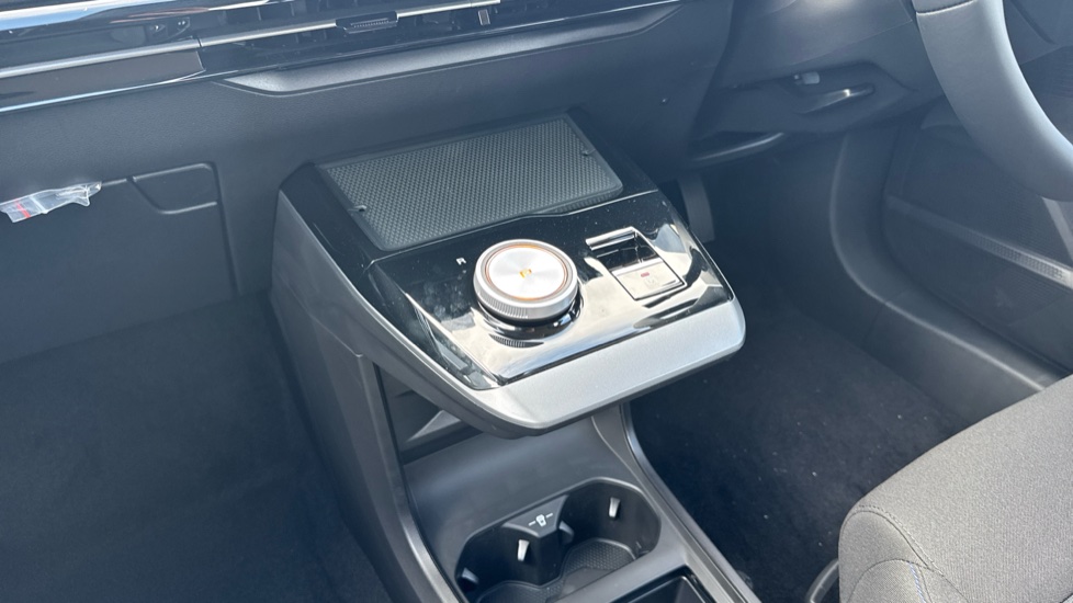 MG MG4 150kW SE [Nav] EV Long Range 64kWh 5dr Auto Electric Hatchback - Image 13