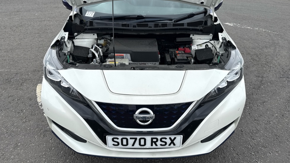 Nissan LEAF 110kW 3.Zero 40kWh 5dr Auto Electric Hatchback - Image 8