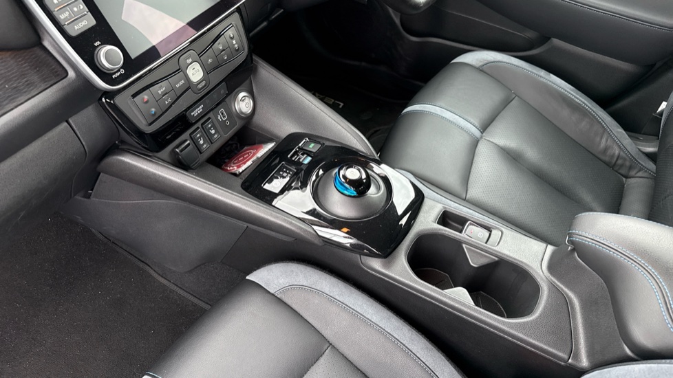 Nissan LEAF 110kW 3.Zero 40kWh 5dr Auto Electric Hatchback - Image 13