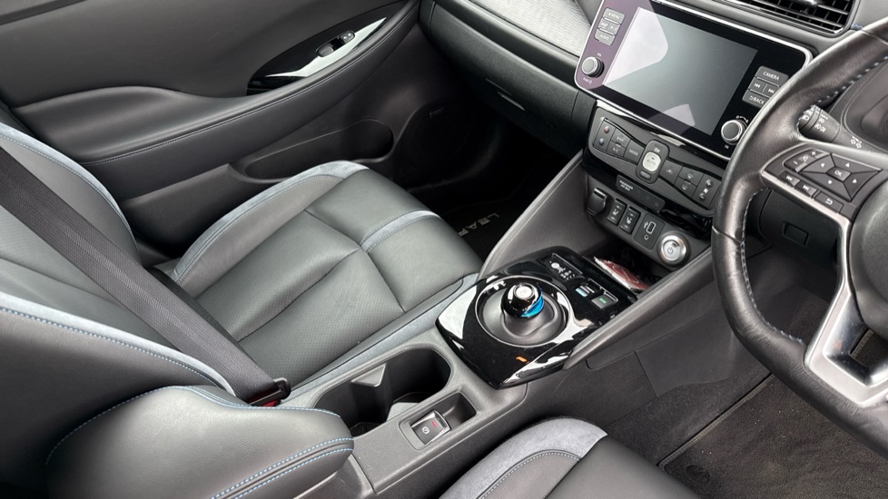 Nissan LEAF 110kW 3.Zero 40kWh 5dr Auto Electric Hatchback - Image 14