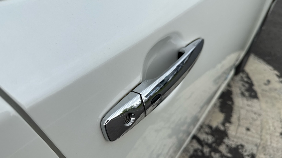 Nissan LEAF 110kW 3.Zero 40kWh 5dr Auto Electric Hatchback - Image 31