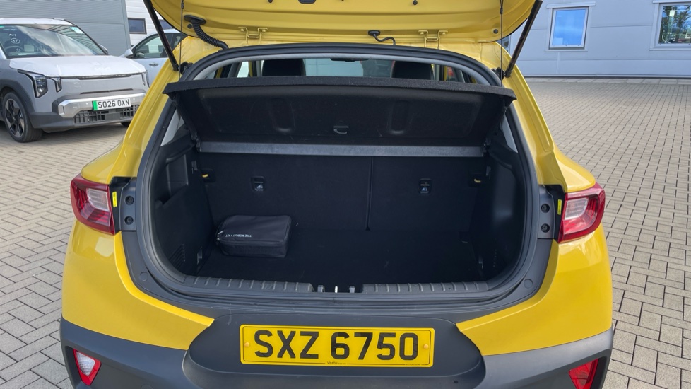 Kia Stonic 1.0T GDi 48V GT-Line S 5dr Petrol Estate - Image 4