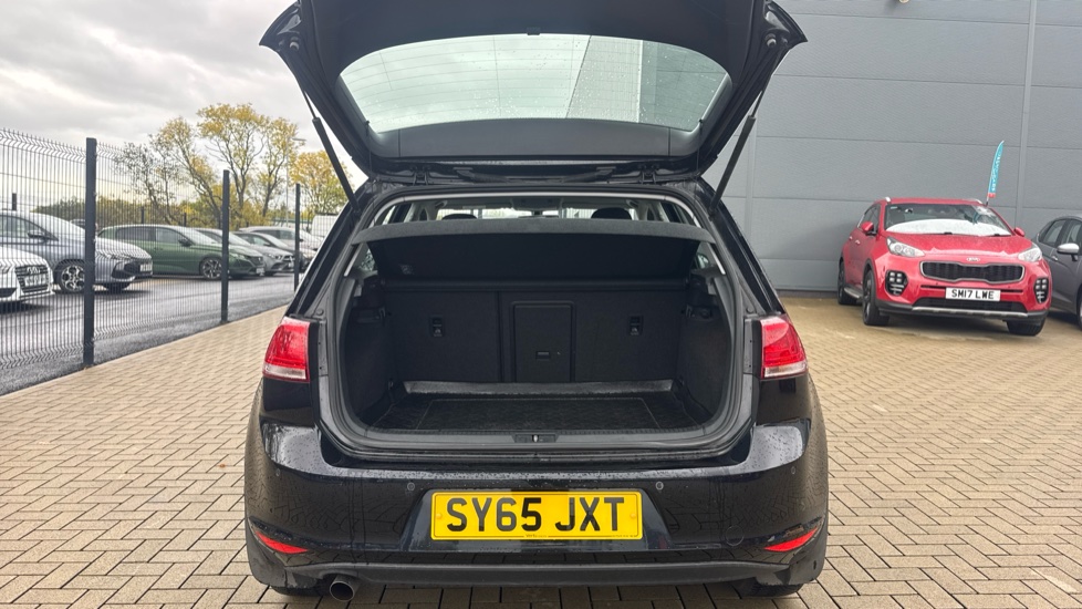 Volkswagen Golf 1.6 TDI 110 Match 5dr Diesel Hatchback - Image 4