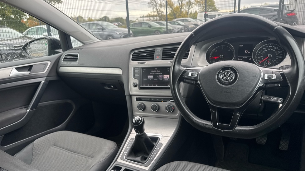 Volkswagen Golf 1.6 TDI 110 Match 5dr Diesel Hatchback - Image 11