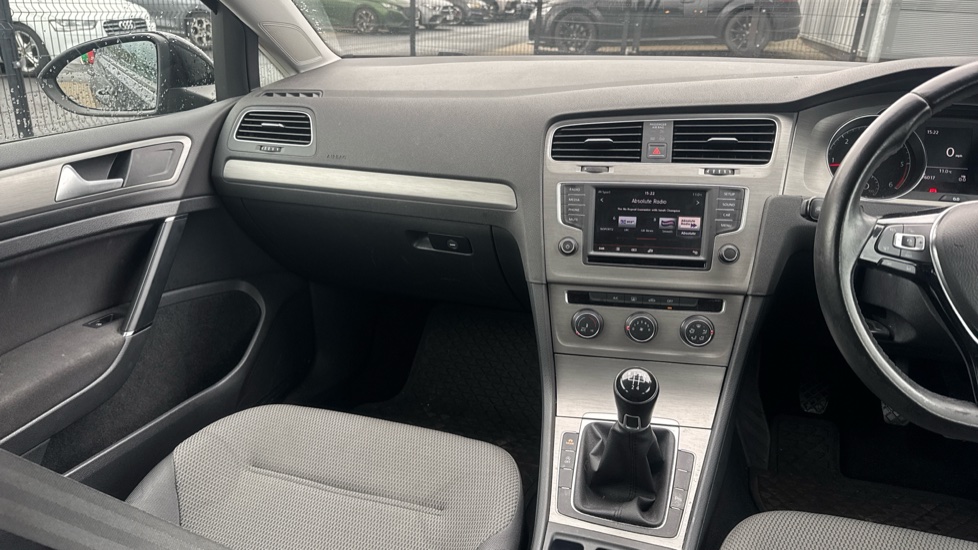 Volkswagen Golf 1.6 TDI 110 Match 5dr Diesel Hatchback - Image 14