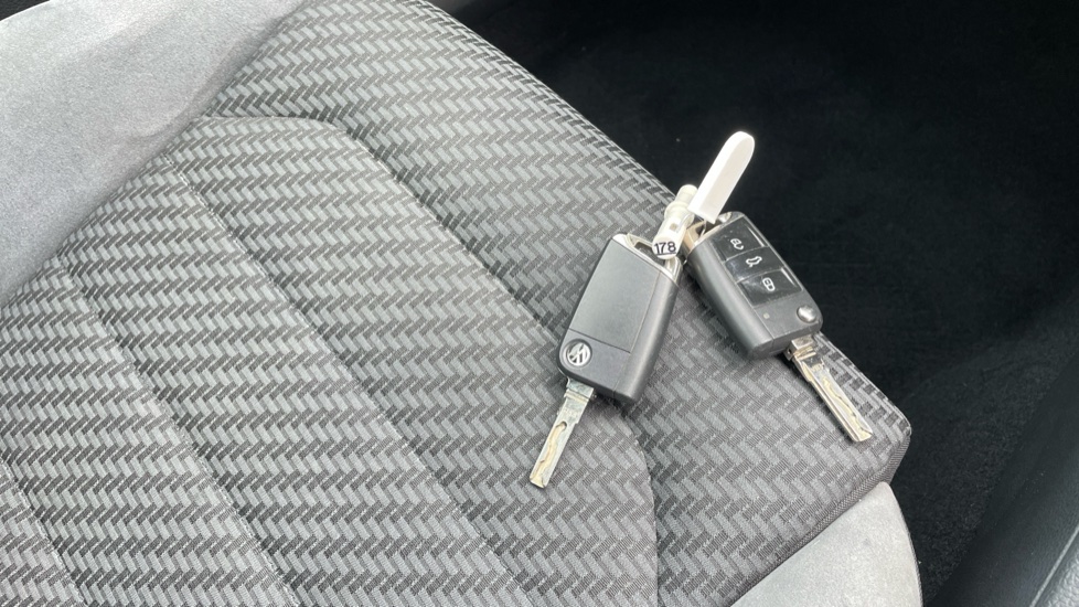 Volkswagen Golf 1.5 TSI EVO 150 R-Line 5dr DSG Petrol Hatchback - Image 20