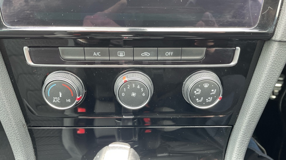 Volkswagen Golf 1.5 TSI EVO 150 R-Line 5dr DSG Petrol Hatchback - Image 32
