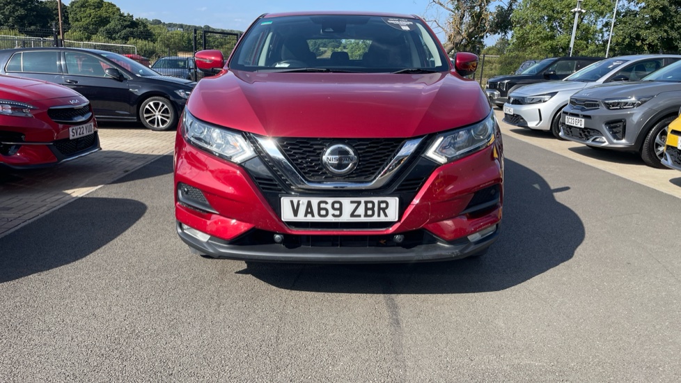 Nissan Qashqai 1.3 DiG-T Acenta Premium 5dr Petrol Hatchback - Image 48