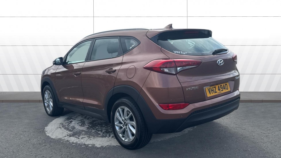 Hyundai TUCSON 1.7 CRDi Blue Drive SE Nav 5dr 2WD Diesel Estate - Image 2