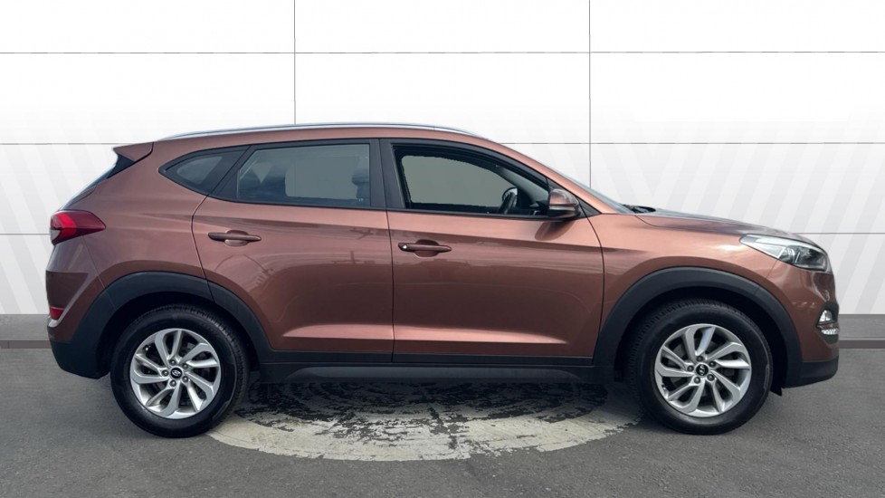 Hyundai TUCSON 1.7 CRDi Blue Drive SE Nav 5dr 2WD Diesel Estate - Image 5