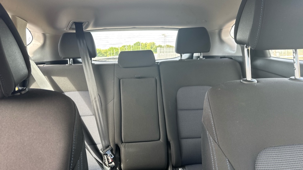 Hyundai TUCSON 1.7 CRDi Blue Drive SE Nav 5dr 2WD Diesel Estate - Image 15