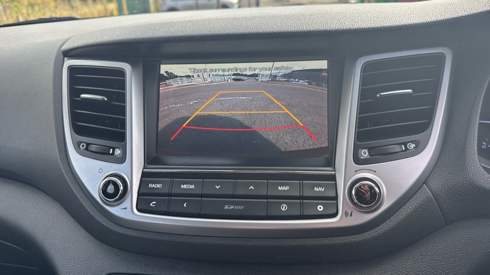 Hyundai TUCSON 1.7 CRDi Blue Drive SE Nav 5dr 2WD Diesel Estate - Image 27