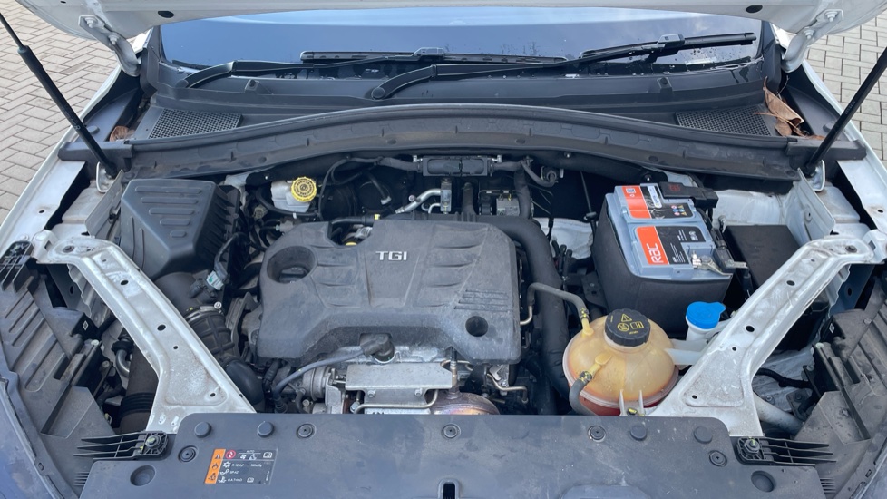 MG HS 1.5 T-GDI Excite 5dr DCT Petrol Hatchback - Image 8