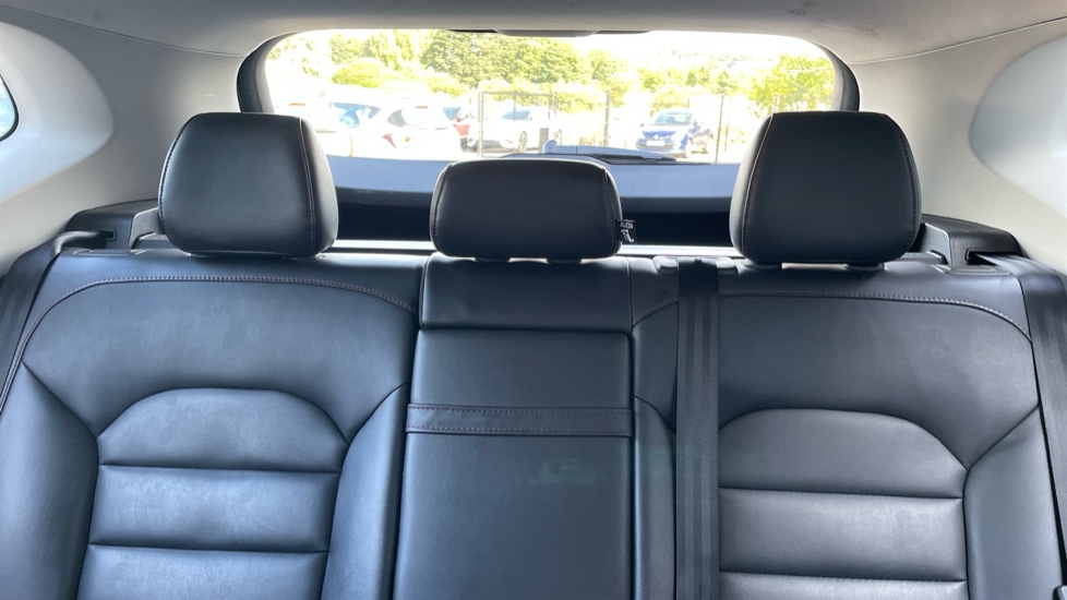 MG HS 1.5 T-GDI Excite 5dr DCT Petrol Hatchback - Image 15