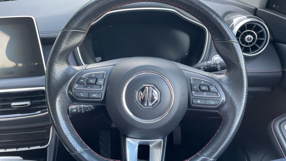 MG HS 1.5 T-GDI Excite 5dr DCT Petrol Hatchback - Image 28