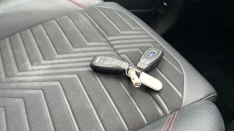 Ford Puma 1.0 EcoBoost Hybrid mHEV 155 ST-Line X 5dr Petrol Hatchback - Image 20