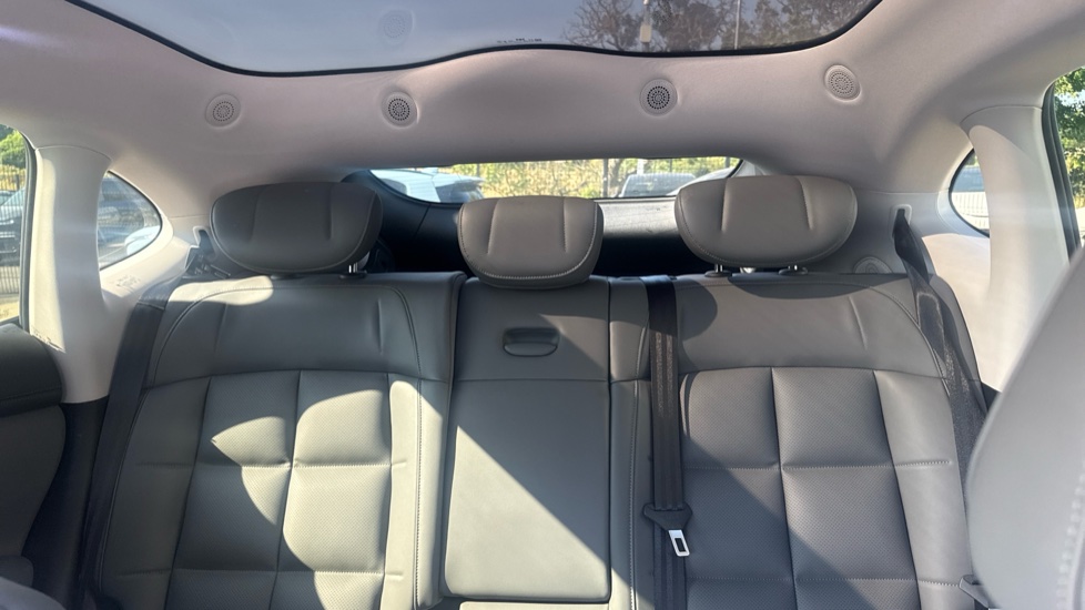 MG IM6 553kW Launch Edition 100kWh 5dr AWD Auto Electric Estate - Image 14