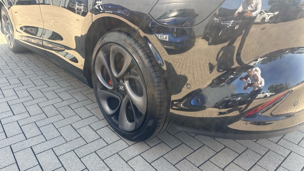 MG IM6 553kW Launch Edition 100kWh 5dr AWD Auto Electric Estate - Image 25