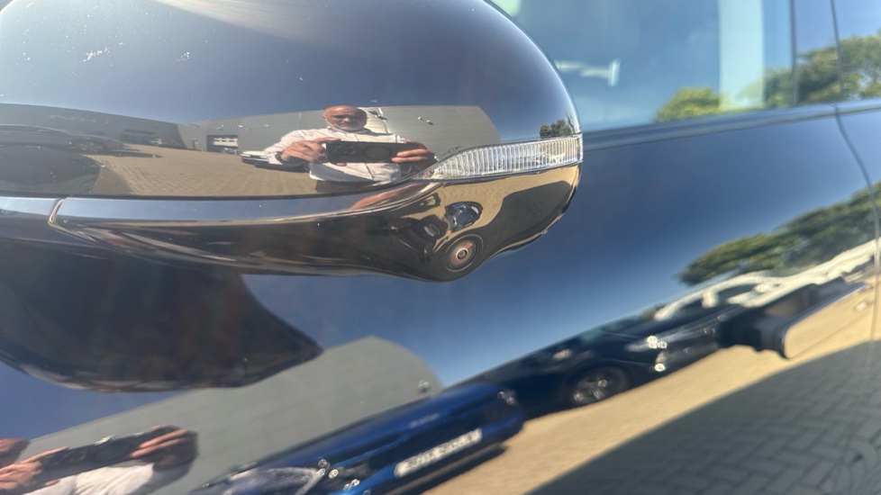 MG IM6 553kW Launch Edition 100kWh 5dr AWD Auto Electric Estate - Image 27