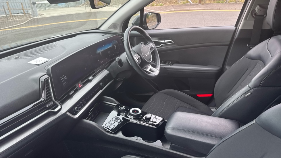 Kia Sportage 1.6T GDi HEV 3 5dr Auto Hybrid Estate - Image 9