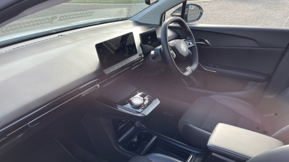MG MG4 150kW Trophy EV Long Range 64kWh 5dr Auto Electric Hatchback - Image 9