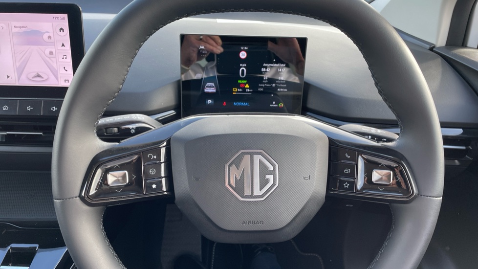 MG MG4 150kW Trophy EV Long Range 64kWh 5dr Auto Electric Hatchback - Image 30