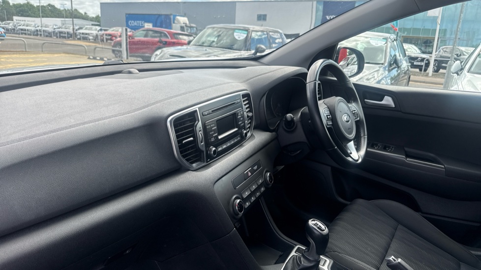 Kia Sportage 1.6 GDi 1 5dr Petrol Estate - Image 9