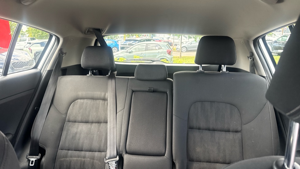 Kia Sportage 1.6 GDi 1 5dr Petrol Estate - Image 15