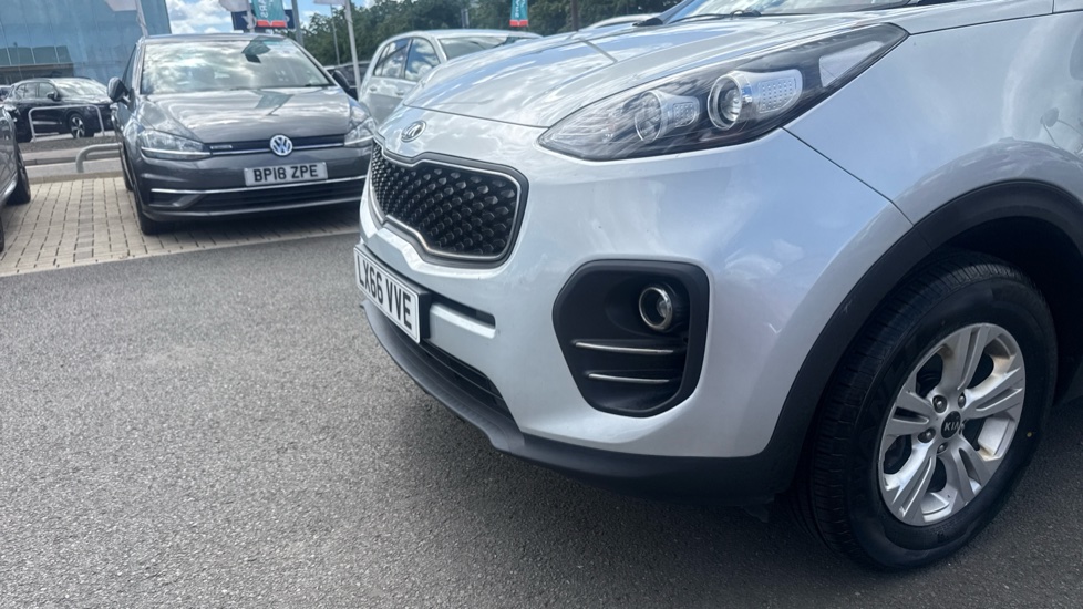 Kia Sportage 1.6 GDi 1 5dr Petrol Estate - Image 23