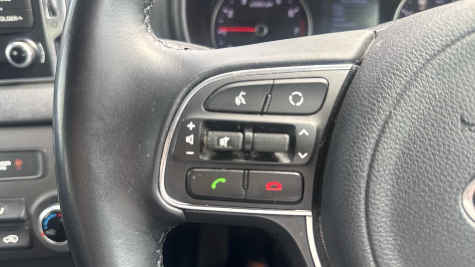 Kia Sportage 1.6 GDi 1 5dr Petrol Estate - Image 34