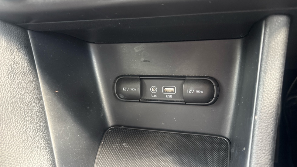 Kia Sportage 1.6 GDi 1 5dr Petrol Estate - Image 39