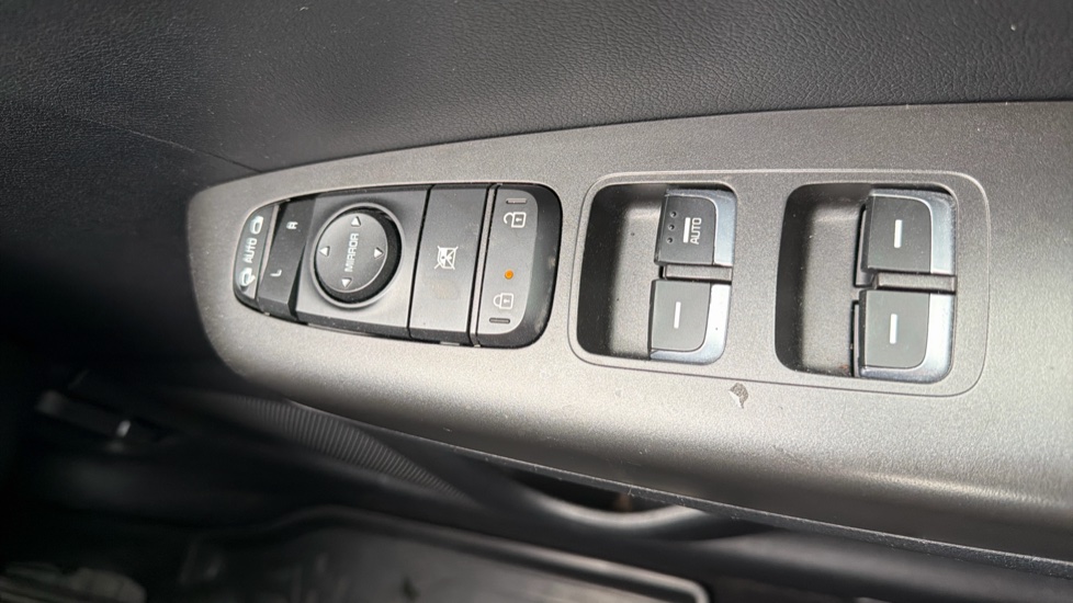 Kia Sportage 1.6 GDi ISG 2 5dr Petrol Estate - Image 44