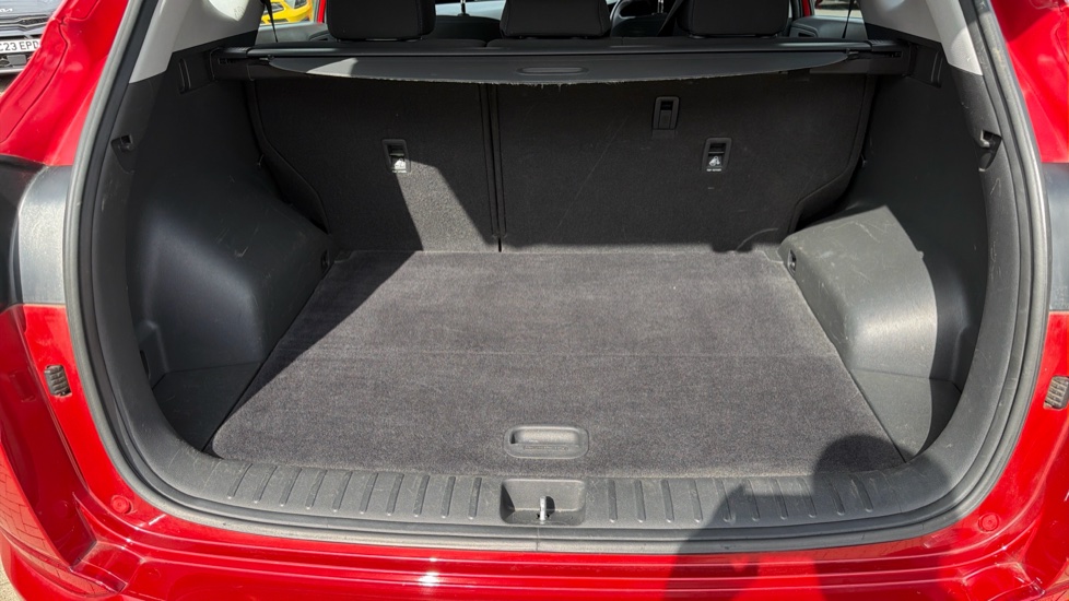 Hyundai TUCSON 1.6 GDi Blue Drive SE Nav 5dr 2WD Petrol Estate - Image 4