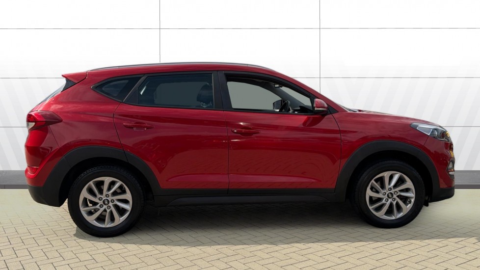 Hyundai TUCSON 1.6 GDi Blue Drive SE Nav 5dr 2WD Petrol Estate - Image 5
