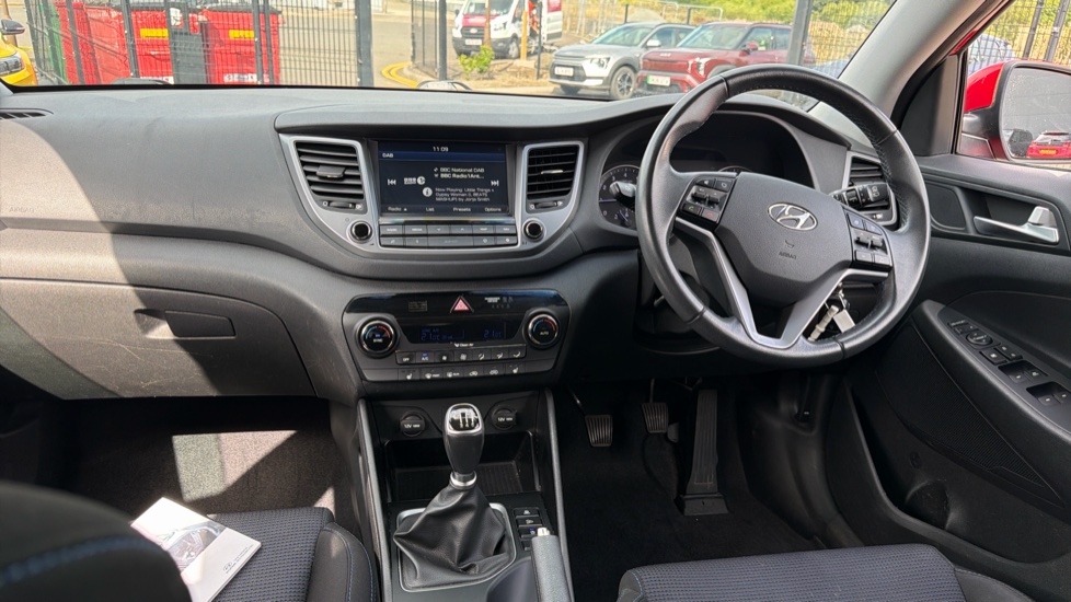 Hyundai TUCSON 1.6 GDi Blue Drive SE Nav 5dr 2WD Petrol Estate - Image 10
