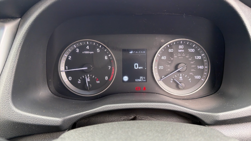 Hyundai TUCSON 1.6 GDi Blue Drive SE Nav 5dr 2WD Petrol Estate - Image 18