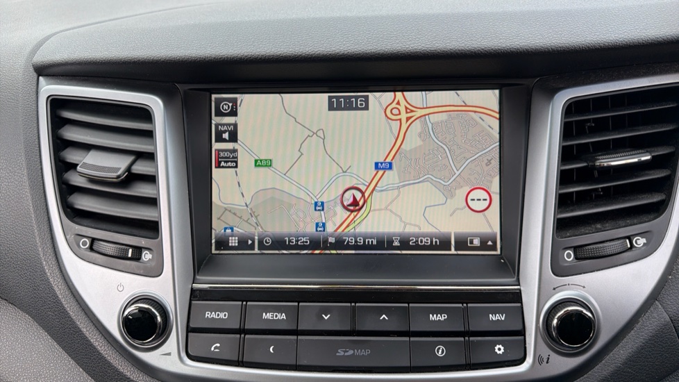 Hyundai TUCSON 1.6 GDi Blue Drive SE Nav 5dr 2WD Petrol Estate - Image 23