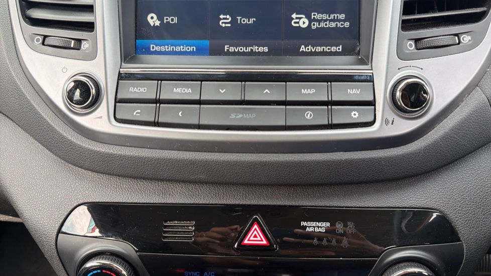 Hyundai TUCSON 1.6 GDi Blue Drive SE Nav 5dr 2WD Petrol Estate - Image 25