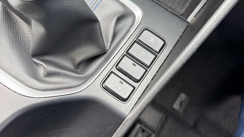Hyundai TUCSON 1.6 GDi Blue Drive SE Nav 5dr 2WD Petrol Estate - Image 28