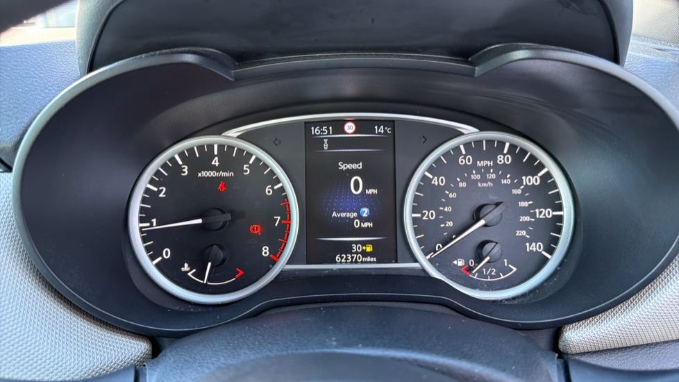 Nissan Micra 0.9 IG-T Acenta 5dr Petrol Hatchback - Image 18