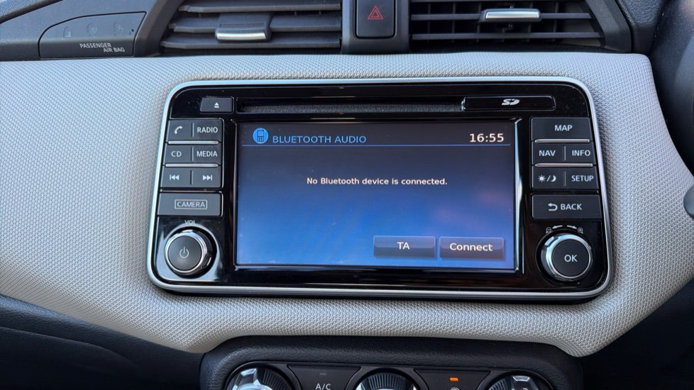 Nissan Micra 0.9 IG-T Acenta 5dr Petrol Hatchback - Image 30
