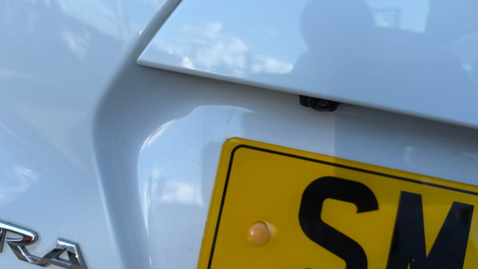 Nissan Micra 0.9 IG-T Acenta 5dr Petrol Hatchback - Image 53