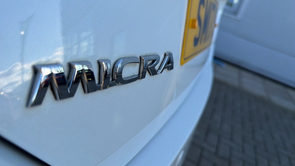 Nissan Micra 0.9 IG-T Acenta 5dr Petrol Hatchback - Image 56